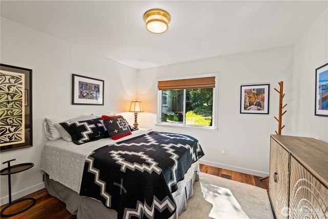 5 Nelson Trail, Henry Island, WA 98250
