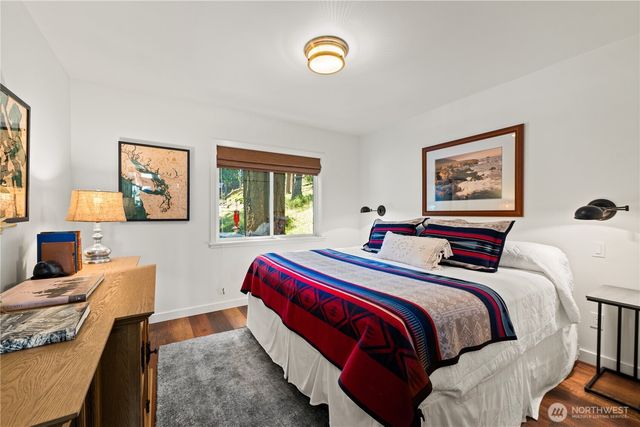 5 Nelson Trail, Henry Island, WA 98250