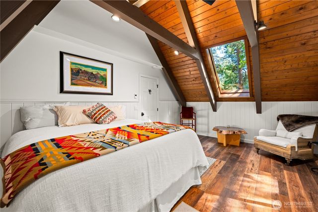 5 Nelson Trail, Henry Island, WA 98250