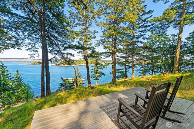 5 Nelson Trail, Henry Island, WA 98250