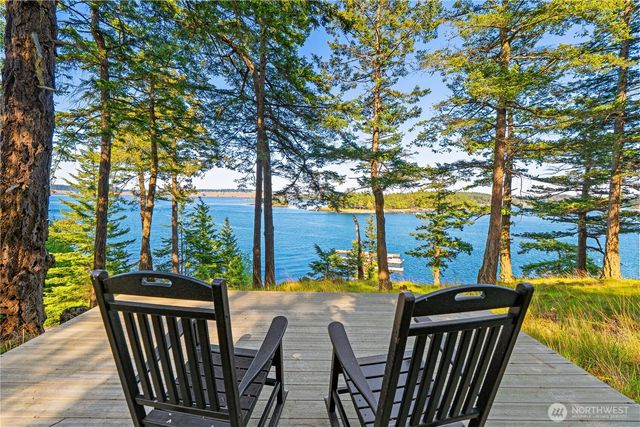 5 Nelson Trail, Henry Island, WA 98250