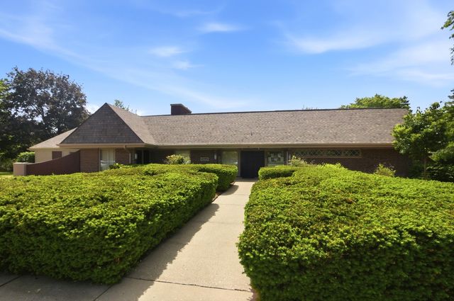 154 E Bailey Road D, Naperville, IL 60565