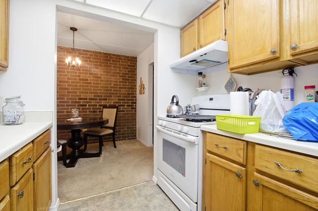 154 E Bailey Road D, Naperville, IL 60565