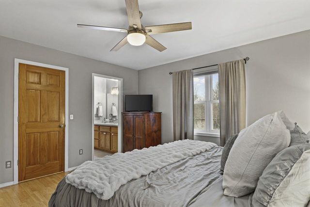 5405 Golden Leaf Trail, Madison, WI 53704