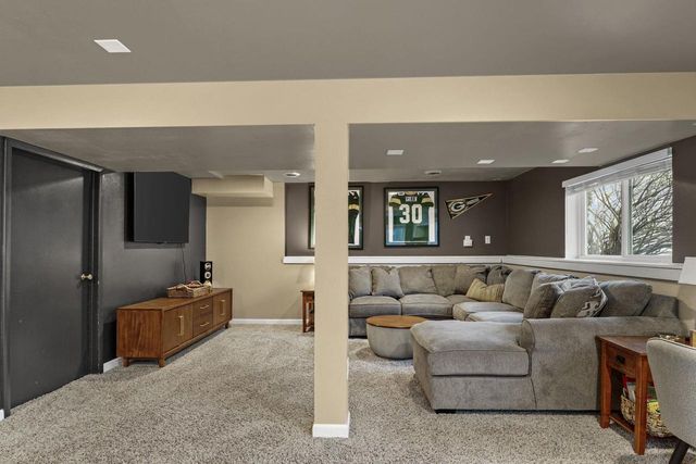 5405 Golden Leaf Trail, Madison, WI 53704