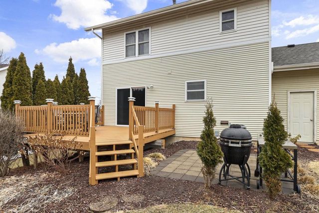 5405 Golden Leaf Trail, Madison, WI 53704