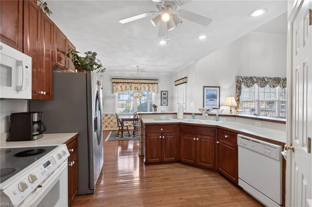 1308 Meggett DR, Chesapeake, VA 23322