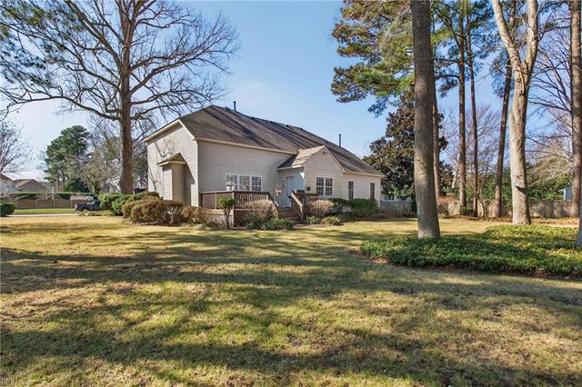 1308 Meggett DR, Chesapeake, VA 23322