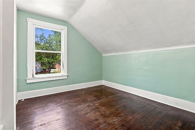 2611 Wood Street, Muskegon Heights, MI 49444