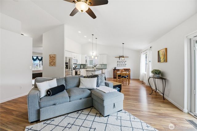 7742 48th Avenue SE, Lacey, WA 98503