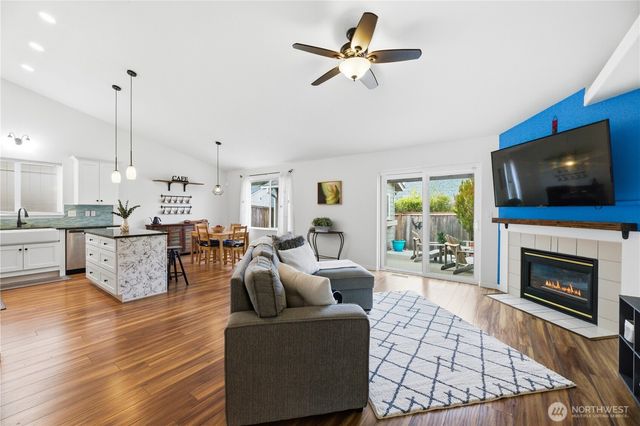 7742 48th Avenue SE, Lacey, WA 98503