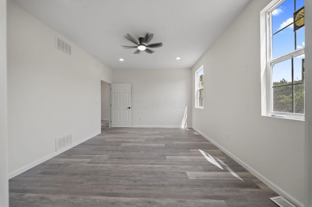 1551 Metcalfe Avenue, Obetz, OH 43207