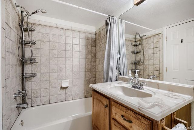 18555 E Saratoga Place, Aurora, CO 80015