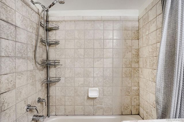 18555 E Saratoga Place, Aurora, CO 80015