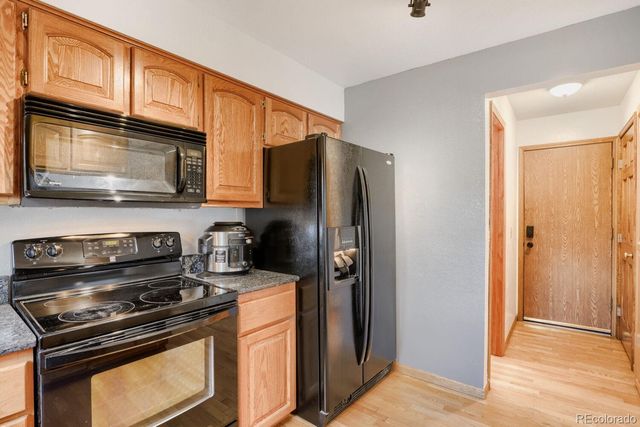 18555 E Saratoga Place, Aurora, CO 80015