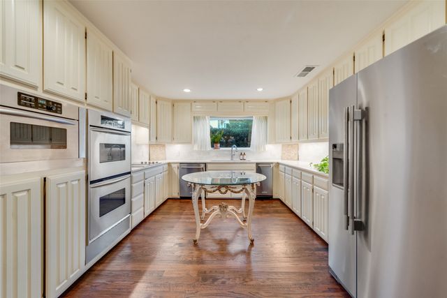 190 Fawn Hollow Drive, Argyle, TX 76226