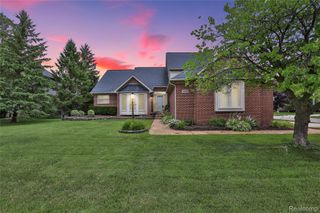 55206 Leonard Court, Shelby Charter Township, MI 48316