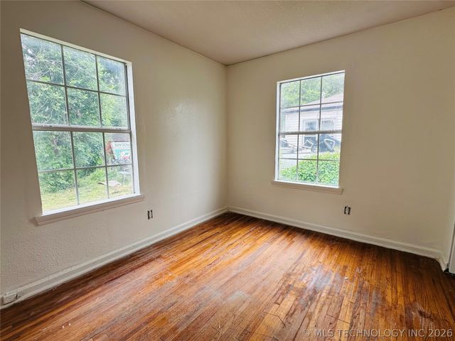1931 N Florence Avenue, Tulsa, OK 74110