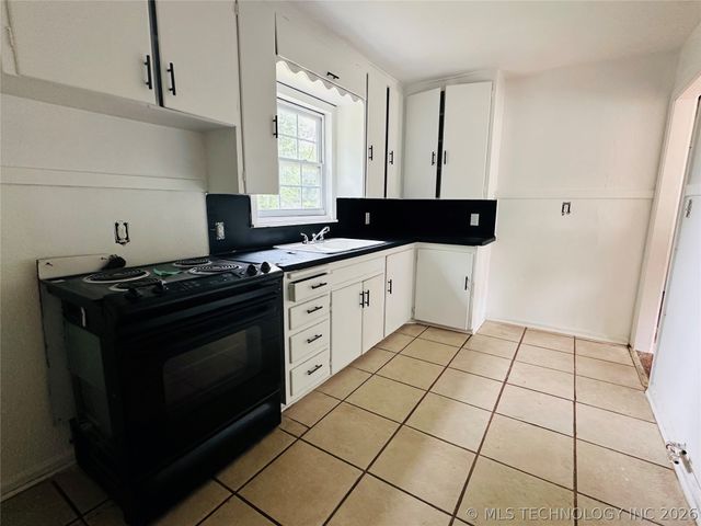 1931 N Florence Avenue, Tulsa, OK 74110