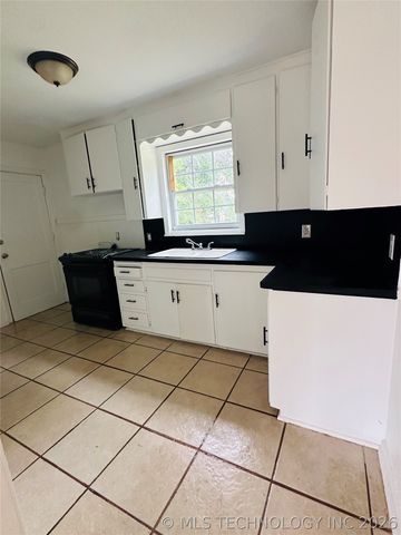 1931 N Florence Avenue, Tulsa, OK 74110
