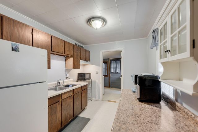 1506 Farrand Avenue, La Porte, IN 46350
