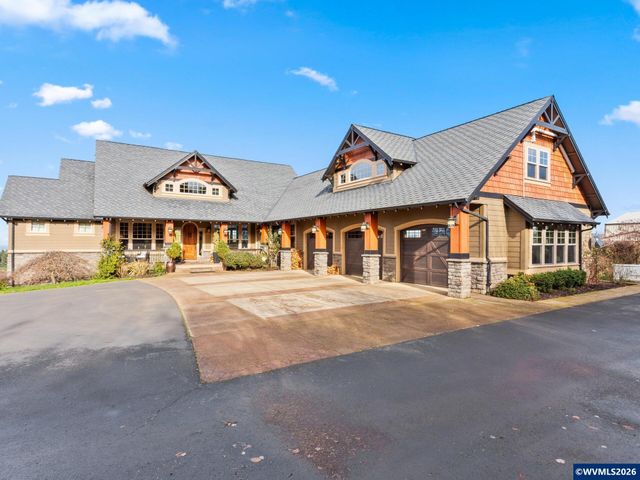 7118 Grandview Av, Scotts Mills, OR 97375