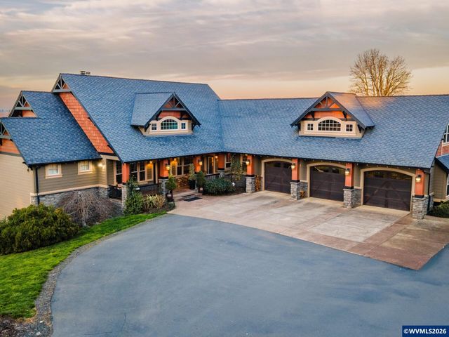 7118 Grandview Av, Scotts Mills, OR 97375