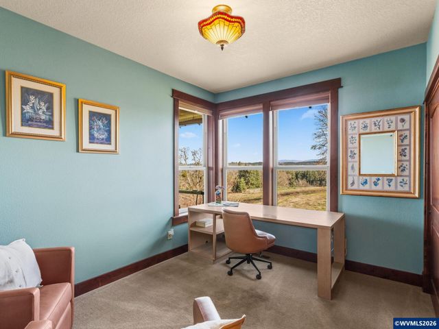 7118 Grandview Av, Scotts Mills, OR 97375