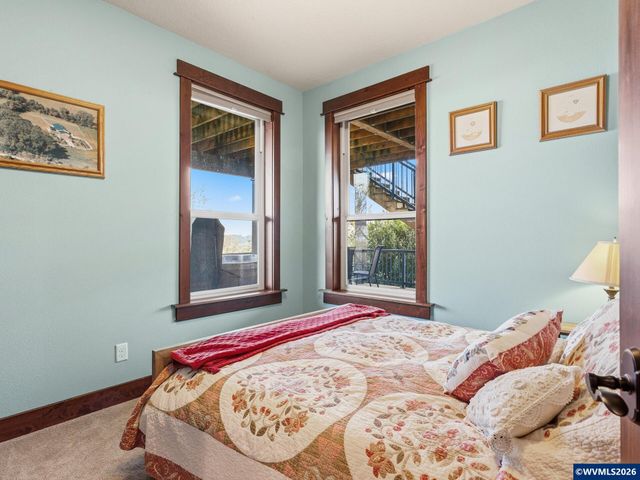 7118 Grandview Av, Scotts Mills, OR 97375