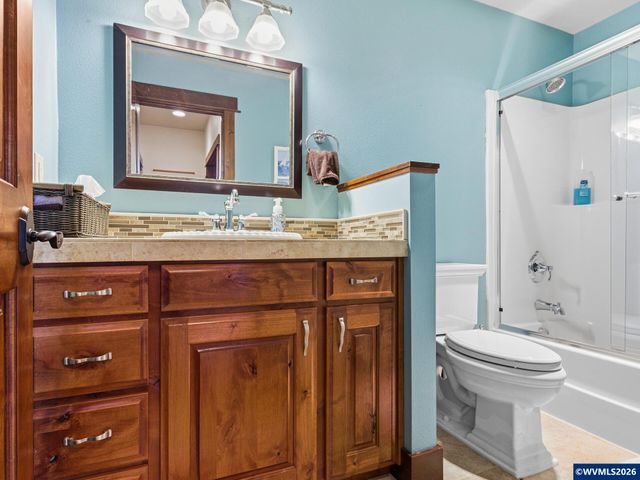 7118 Grandview Av, Scotts Mills, OR 97375