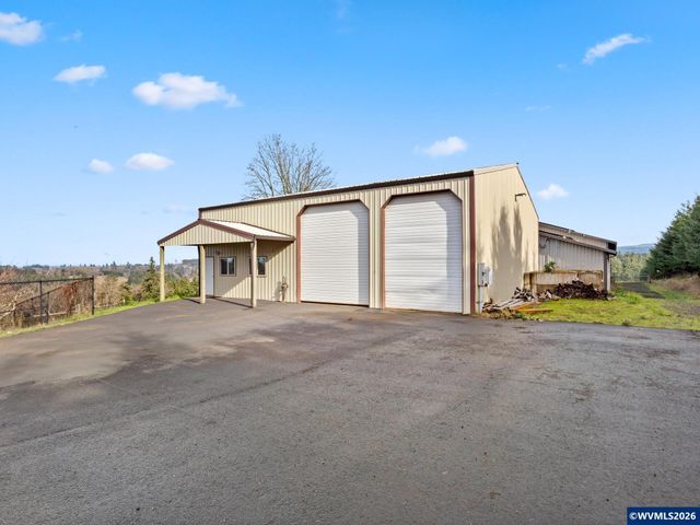 7118 Grandview Av, Scotts Mills, OR 97375