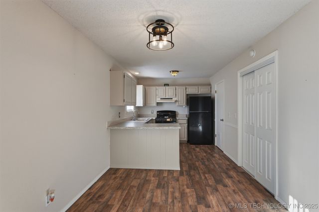 1811 W Ithica Street, Broken Arrow, OK 74012