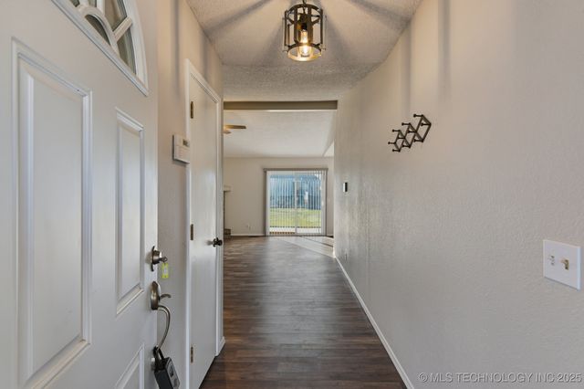 1811 W Ithica Street, Broken Arrow, OK 74012