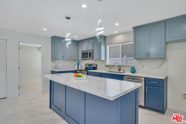 5128 W 133rd Street, Hawthorne, CA 90250
