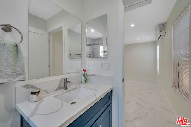 5128 W 133rd Street, Hawthorne, CA 90250