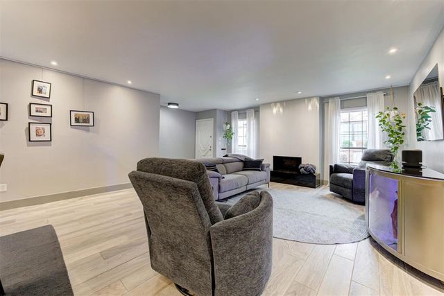 6325 N Villa Avenue 149, Oklahoma City, OK 73112