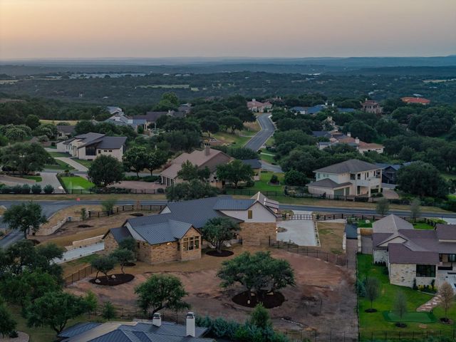 1300 Saddlebrook Canyon CT, Spicewood, TX 78669