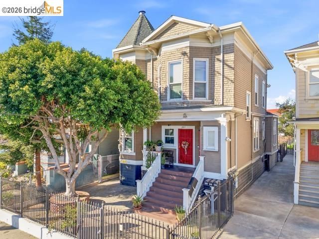 2817 Market St, Oakland, CA 94608