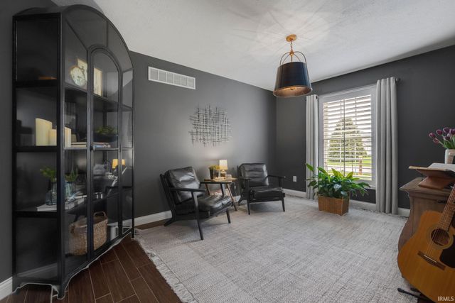 714 Dice Court, South Bend, IN 46614