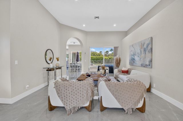 21633 Lynhurst Way, Boca Raton, FL 33428