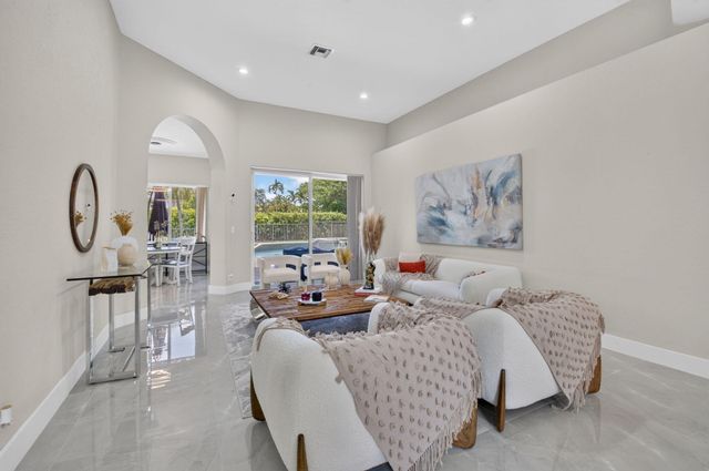21633 Lynhurst Way, Boca Raton, FL 33428