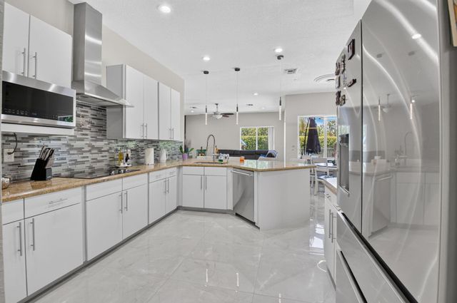 21633 Lynhurst Way, Boca Raton, FL 33428