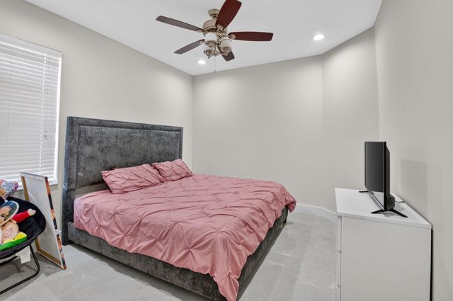 21633 Lynhurst Way, Boca Raton, FL 33428