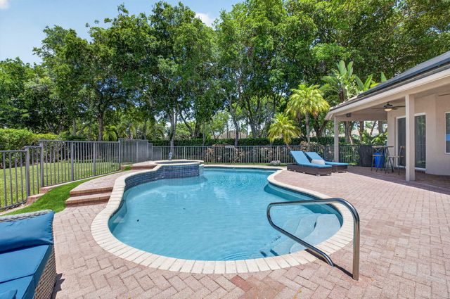 21633 Lynhurst Way, Boca Raton, FL 33428