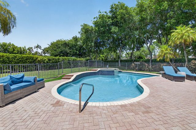 21633 Lynhurst Way, Boca Raton, FL 33428