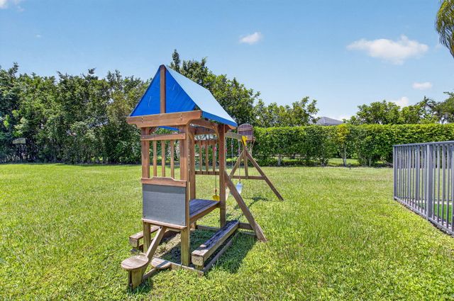 21633 Lynhurst Way, Boca Raton, FL 33428