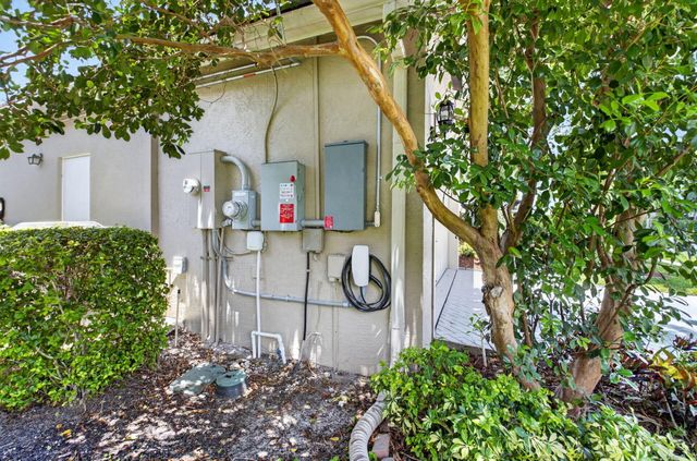 21633 Lynhurst Way, Boca Raton, FL 33428