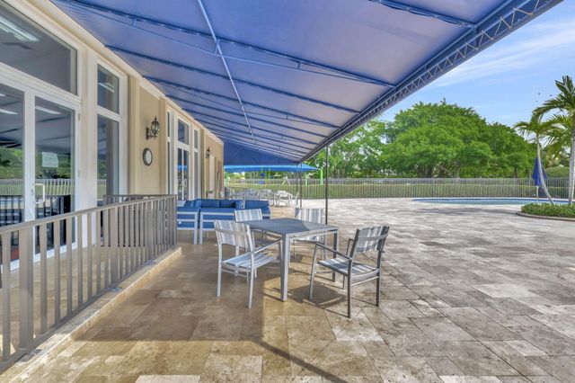 21633 Lynhurst Way, Boca Raton, FL 33428