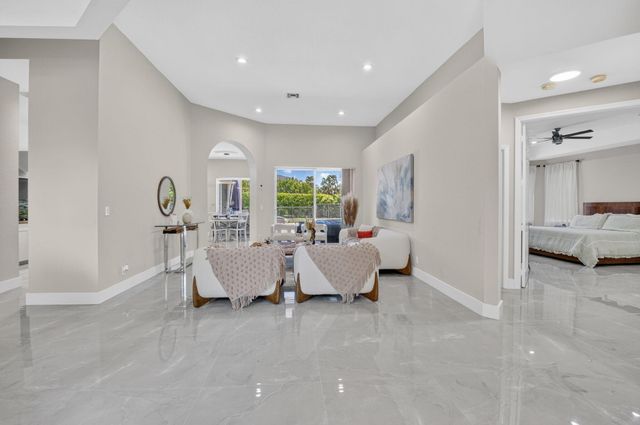 21633 Lynhurst Way, Boca Raton, FL 33428