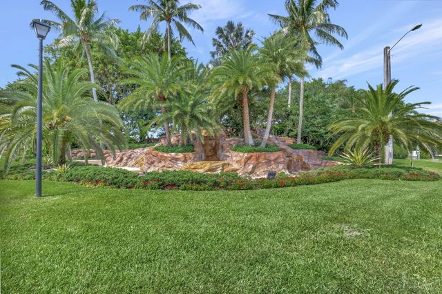 21633 Lynhurst Way, Boca Raton, FL 33428